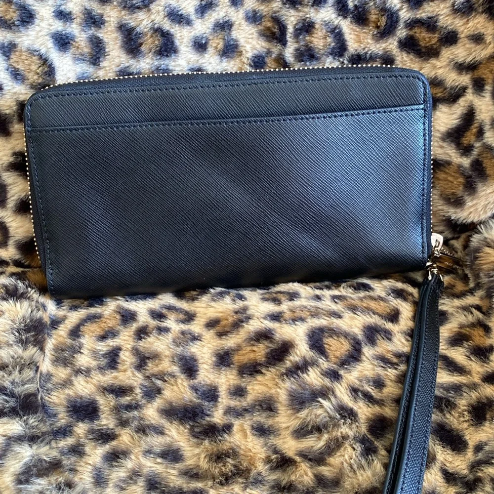 Kate Spade Carry all Staci wristlet wallet - Picture 4 of 9